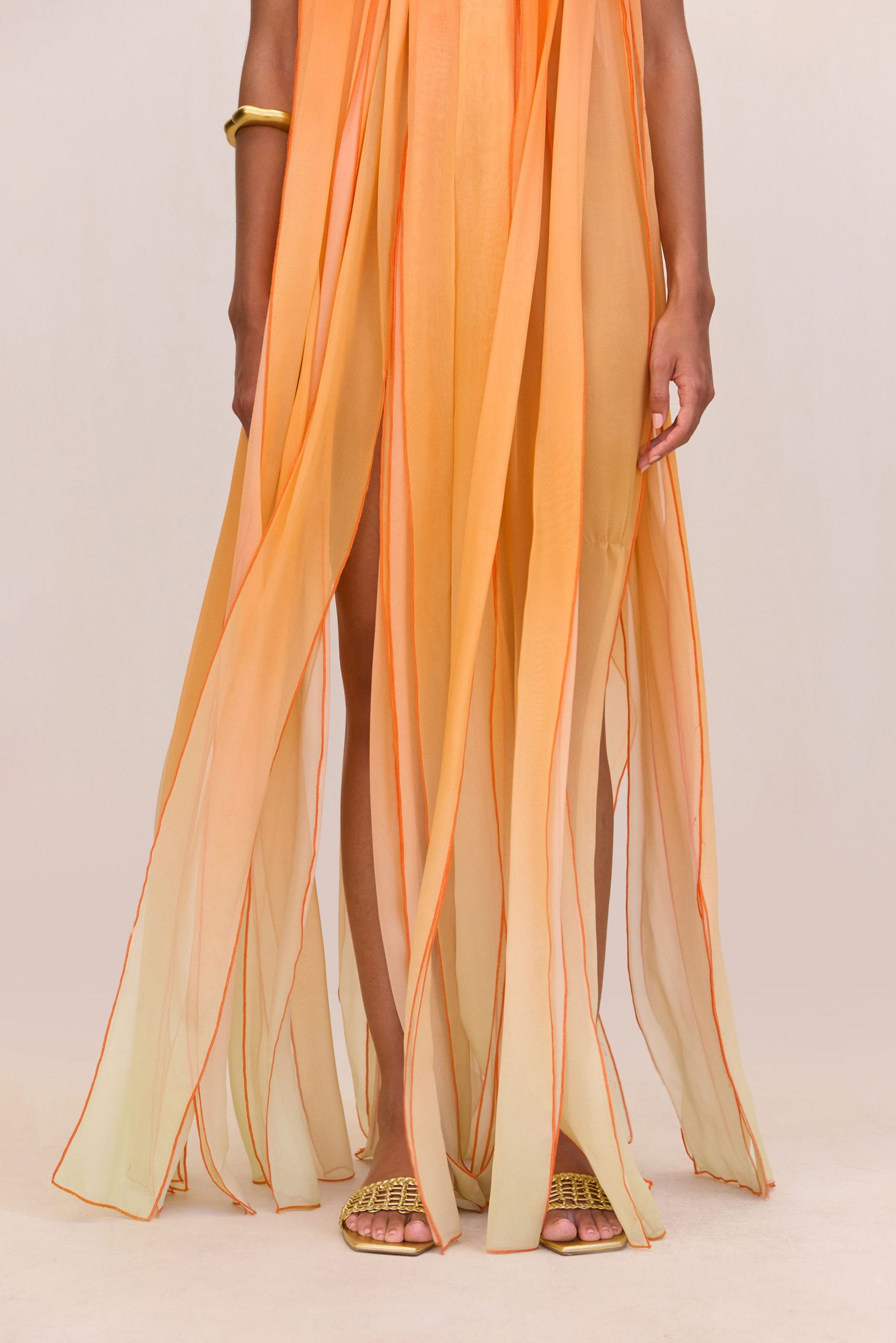 ADITI GOWN - OMBRE - Image 5
