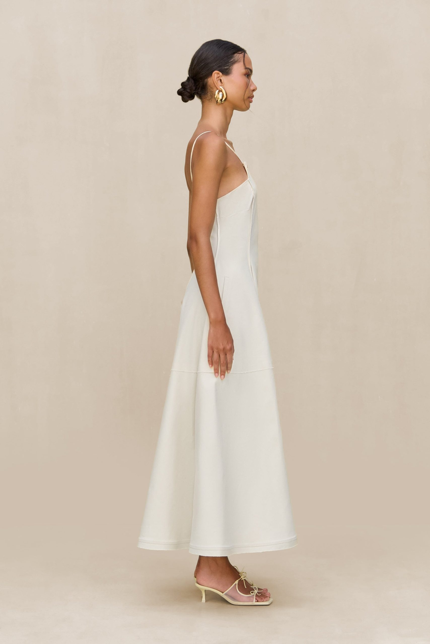 MAKA DRESS - OFF WHITE - Image 4