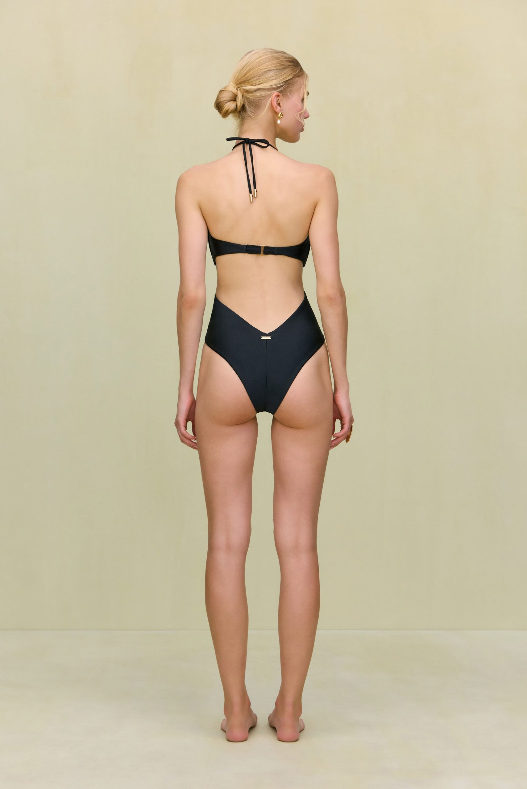 HOLLIS ONE PIECE - BLACK - Image 6