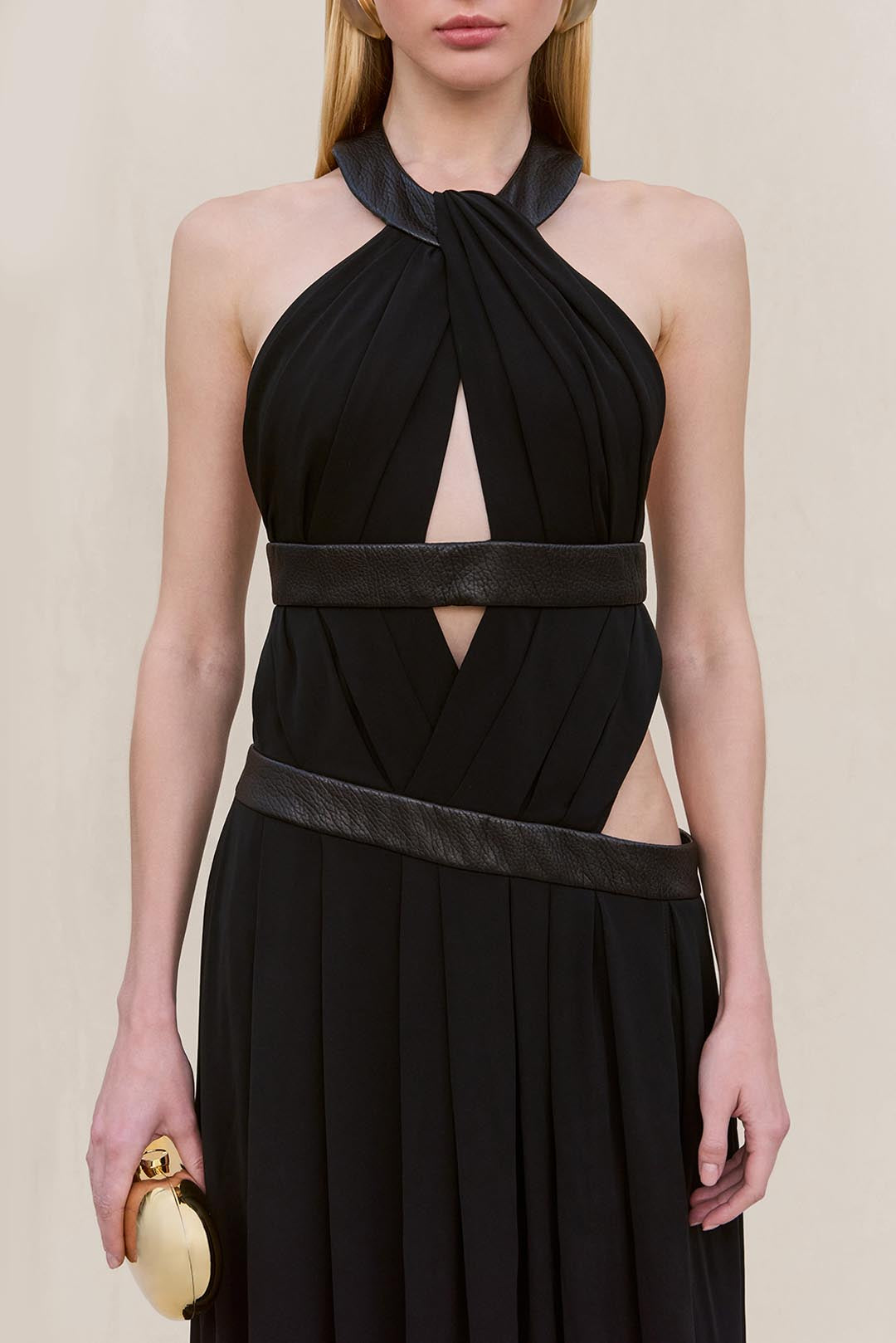 AKSHARA GOWN - BLACK - Image 2