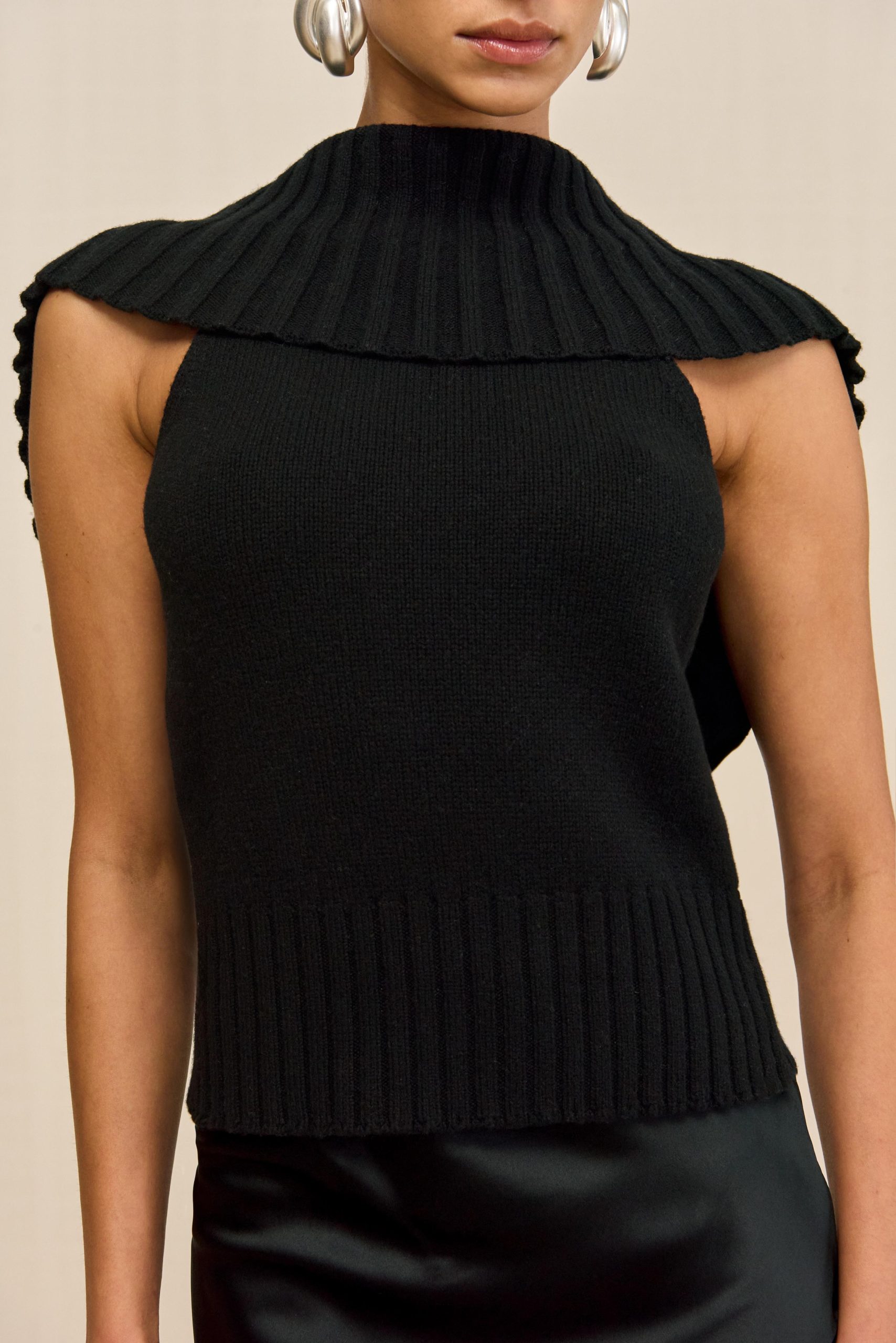 CHEN TOP - BLACK - Image 4
