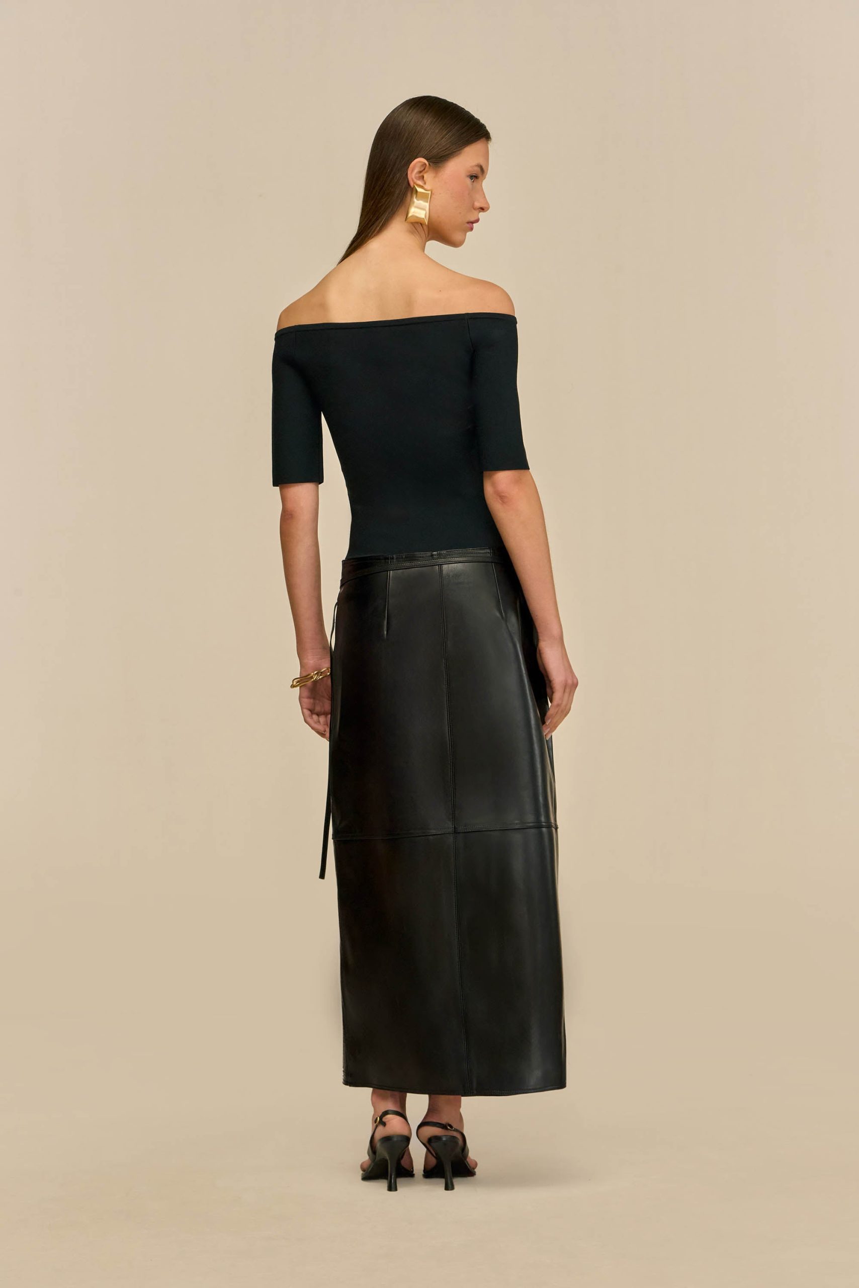SANDERS TOP - BLACK - Image 6