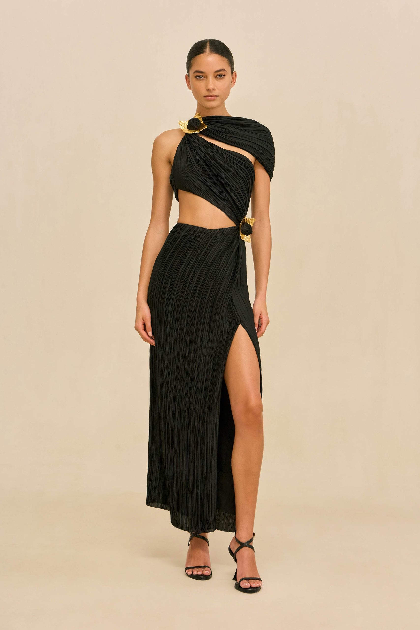 LOAH GOWN - BLACK