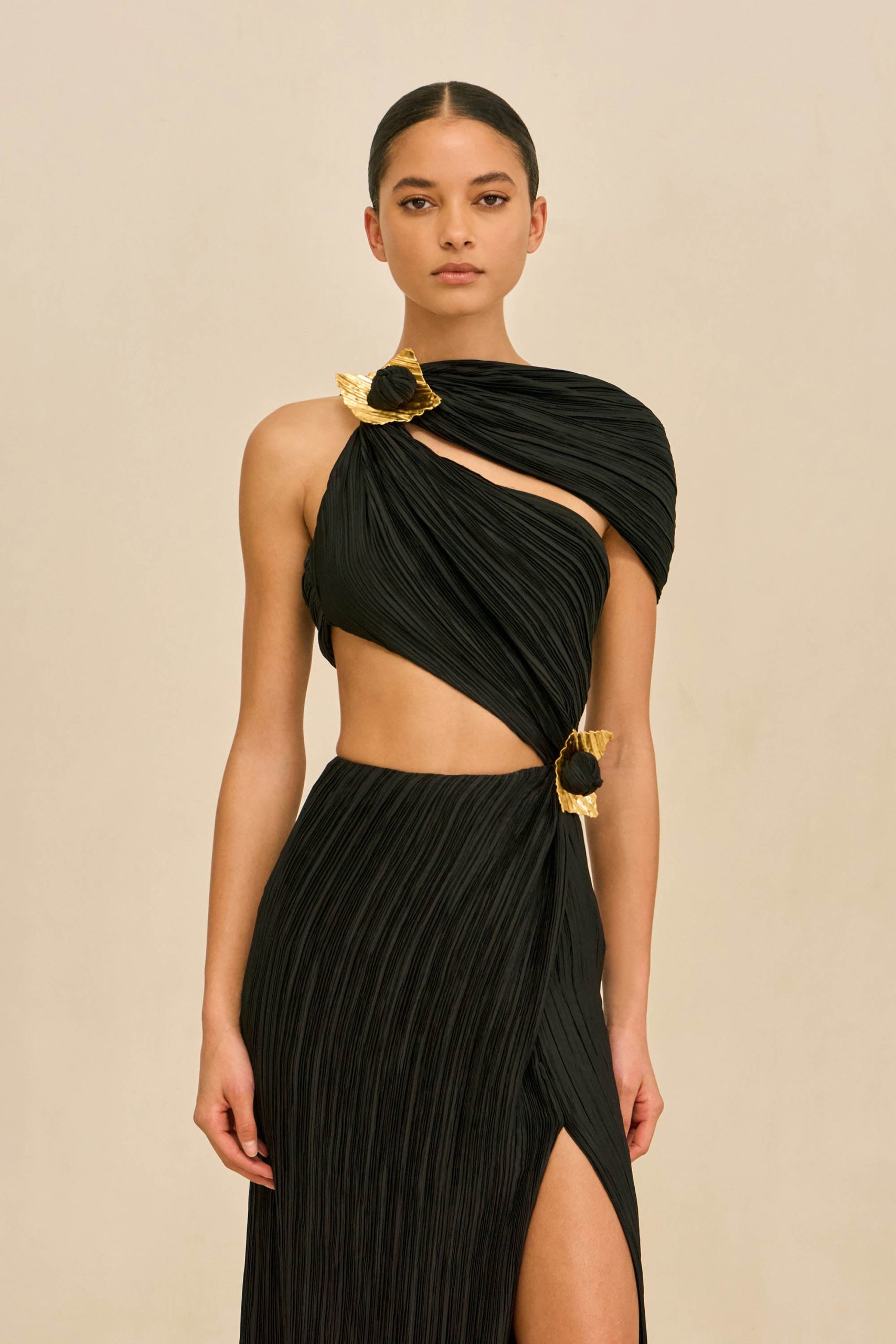 LOAH GOWN - BLACK - Image 2