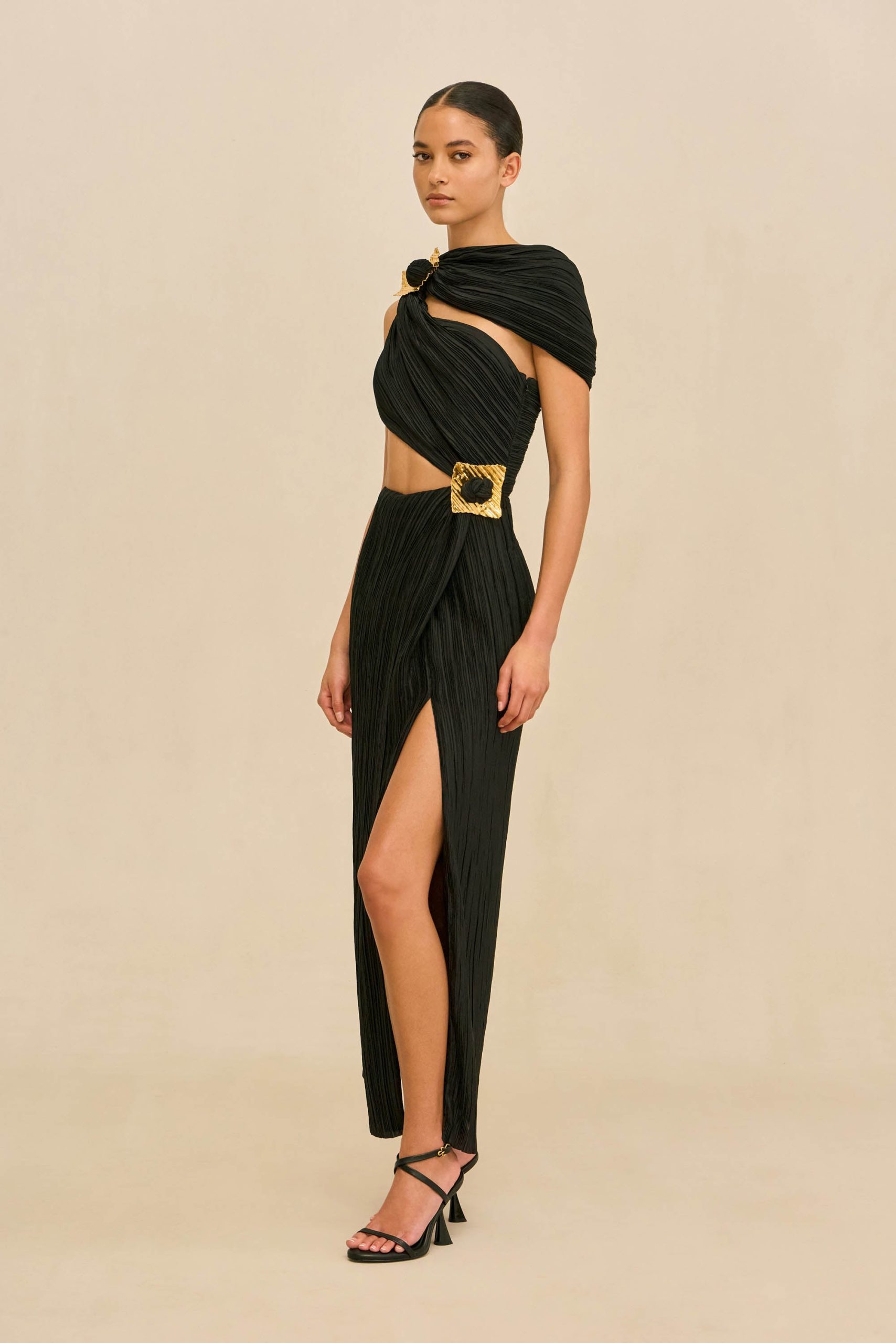 LOAH GOWN - BLACK - Image 5