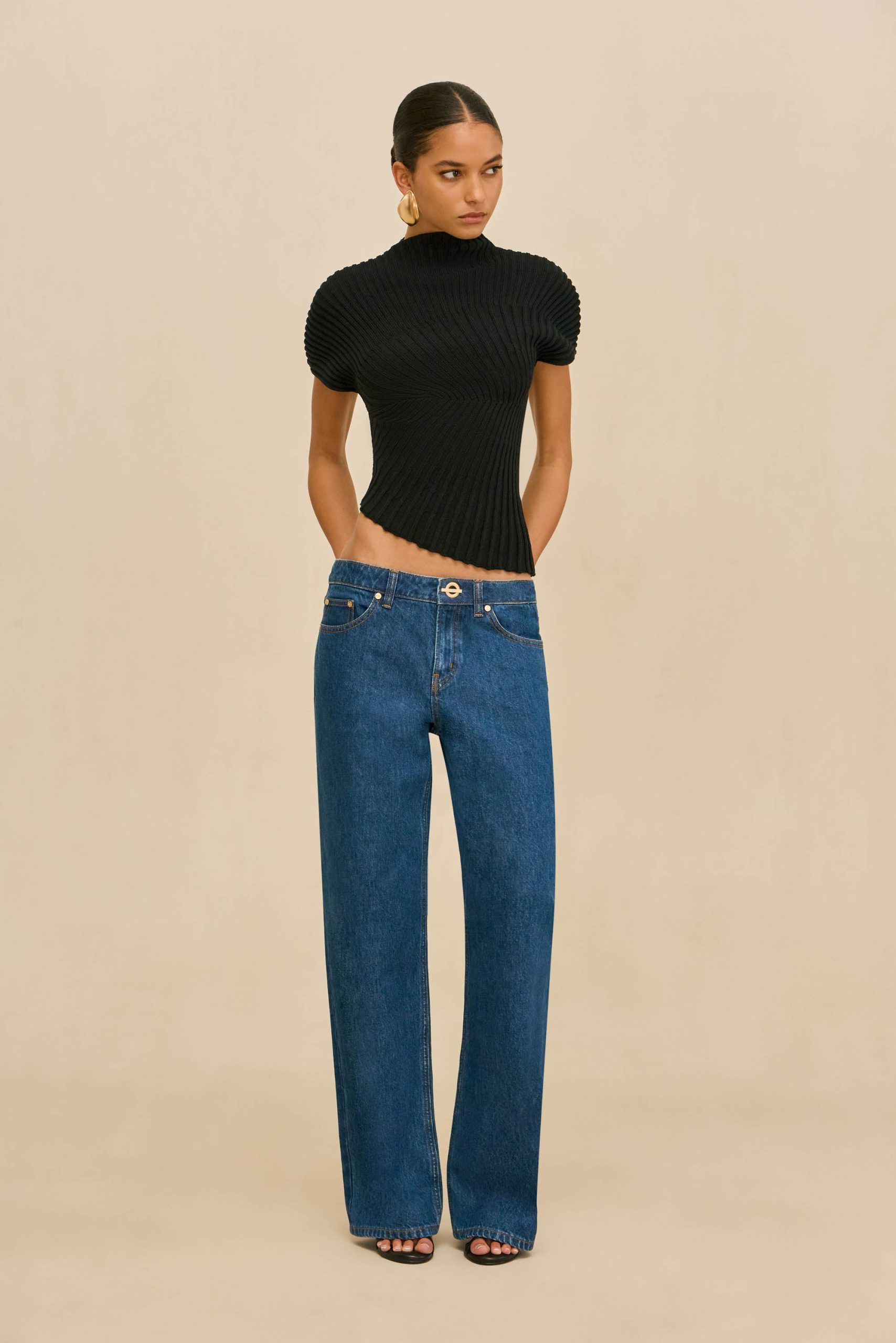 ANNEMIE KNIT TOP - BLACK - Image 3