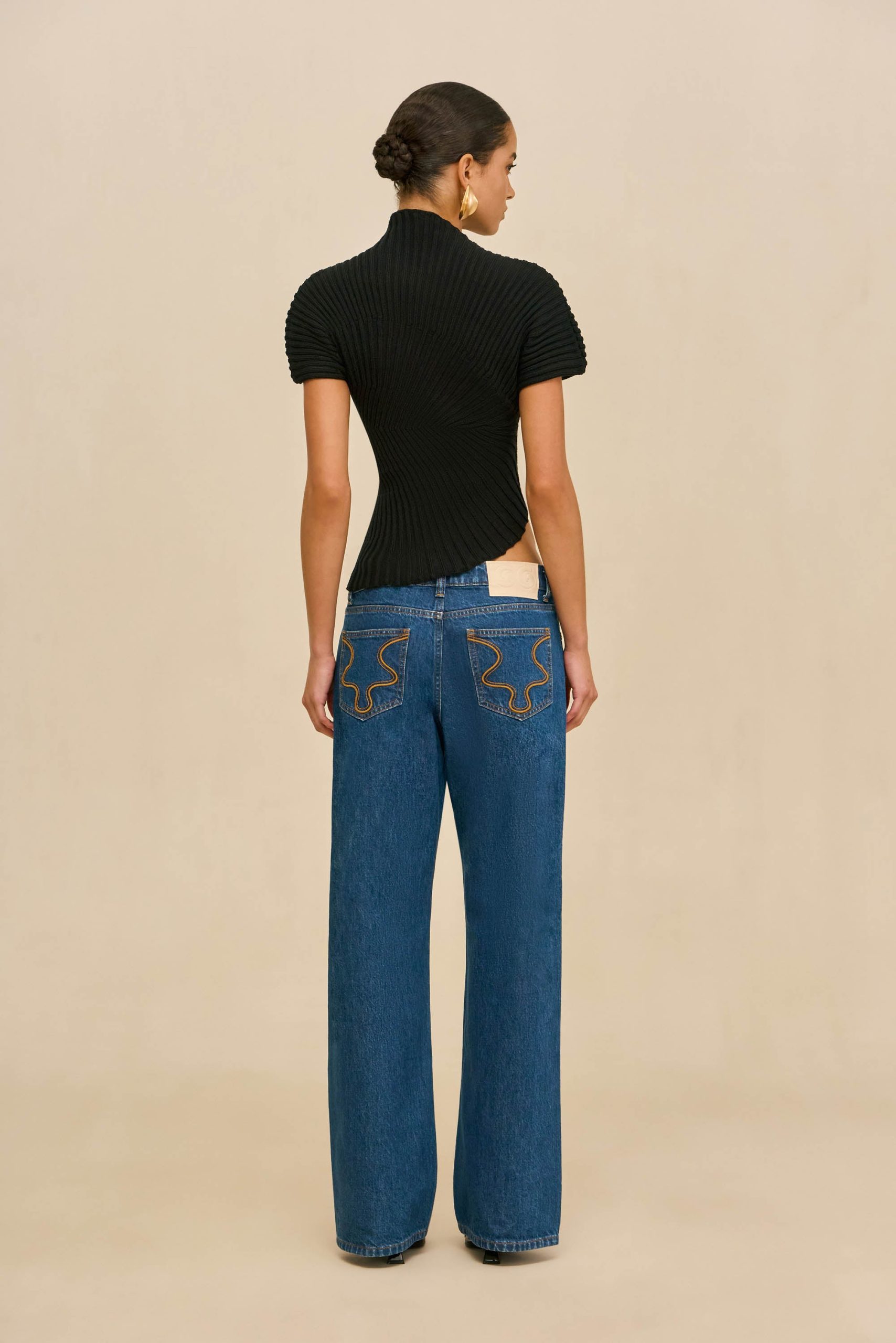 ANNEMIE KNIT TOP - BLACK - Image 5