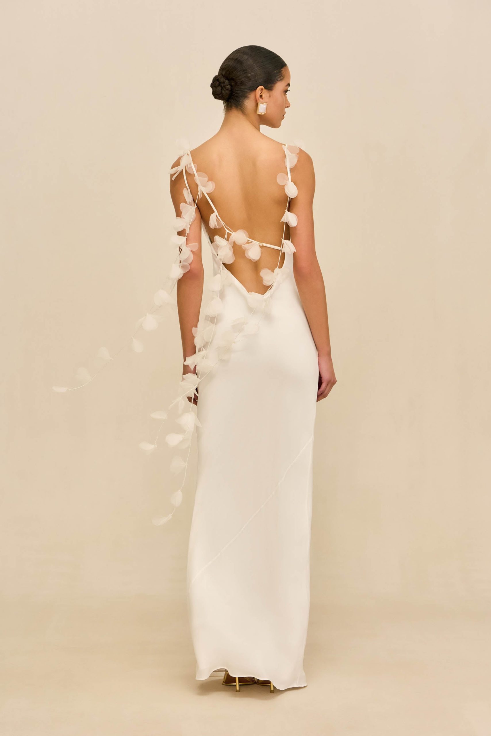 NYMERIA GOWN - OFF WHITE