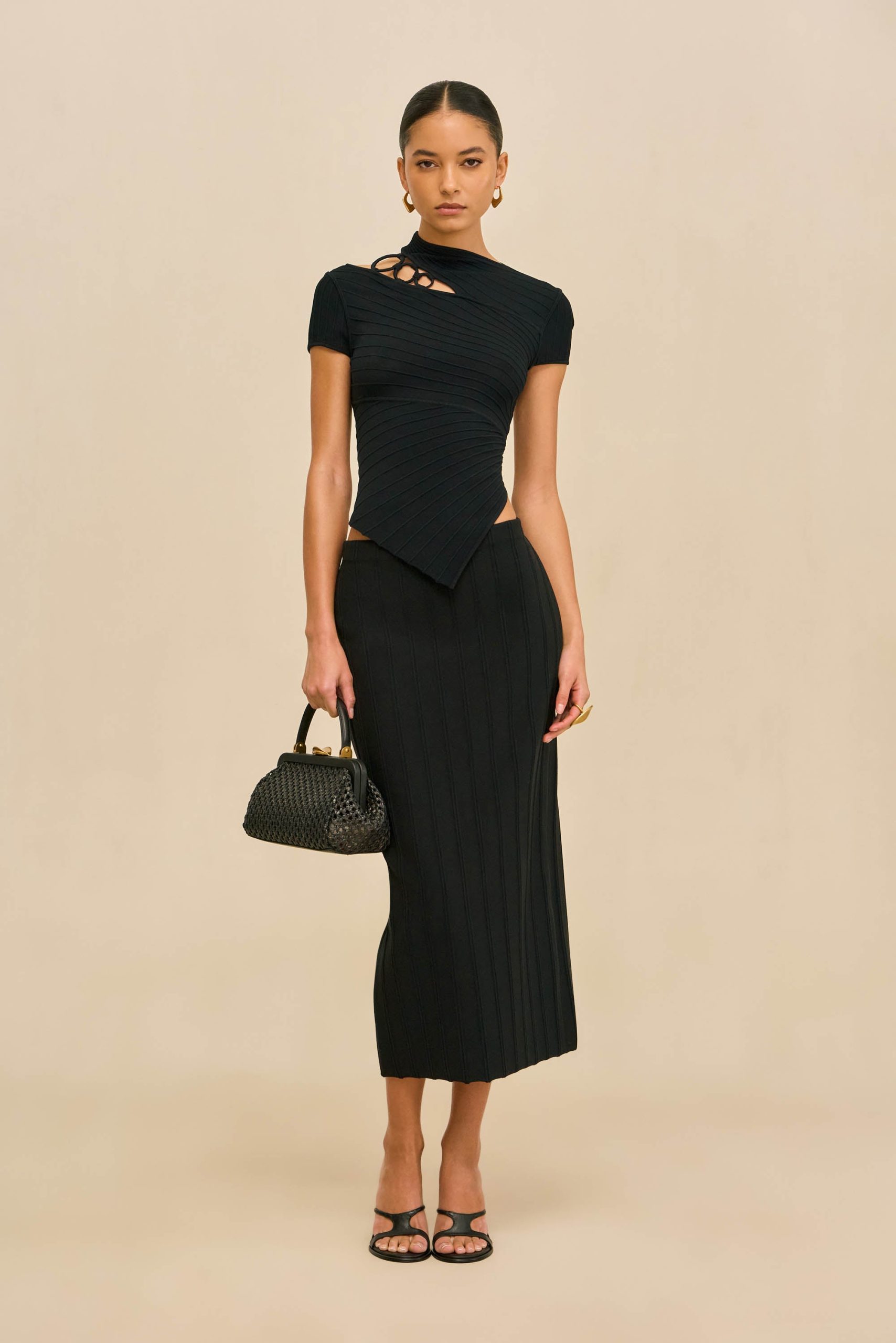 NESSI KNIT TOP - BLACK - Image 2